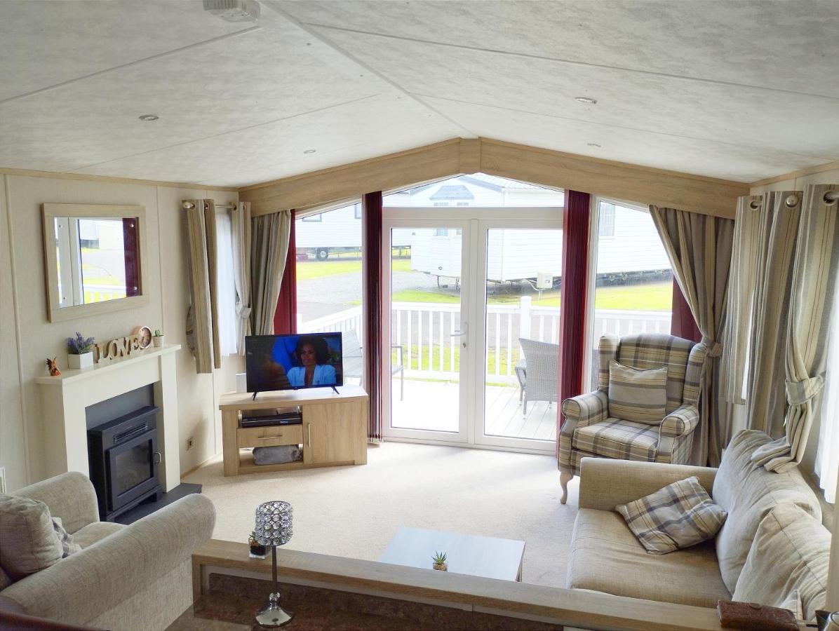 Sand Le Mere Holiday Village Caravan Hire Tunstall  外观 照片