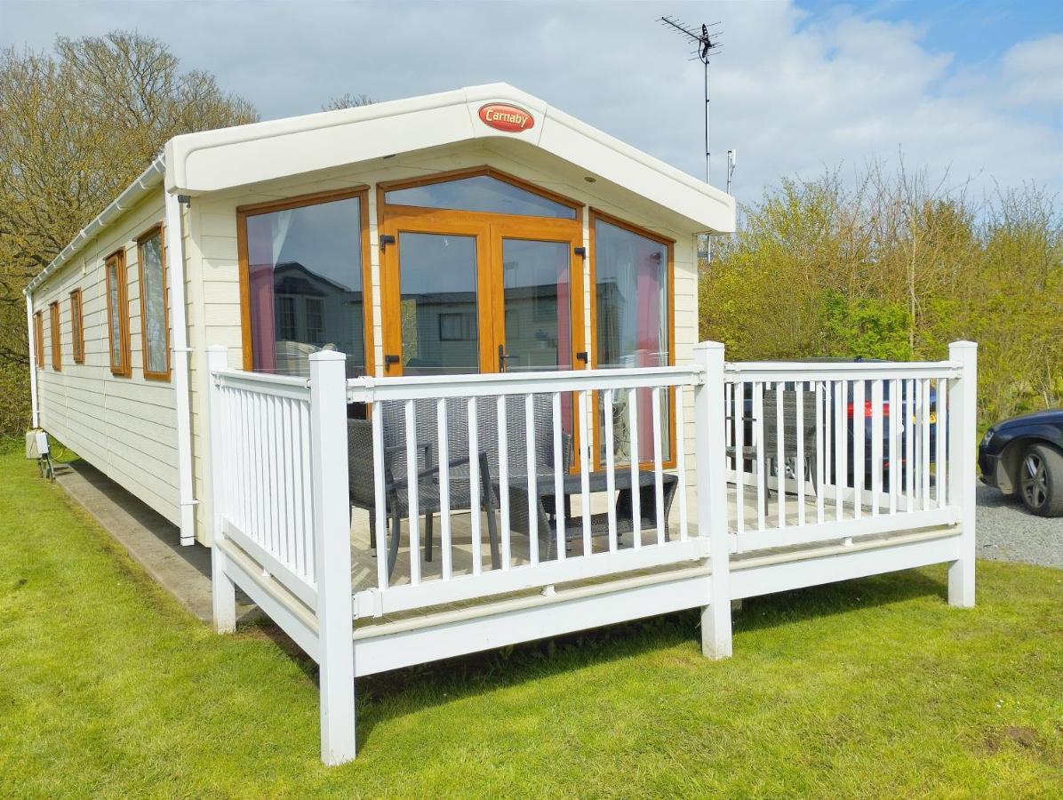 Sand Le Mere Holiday Village Caravan Hire Tunstall  外观 照片