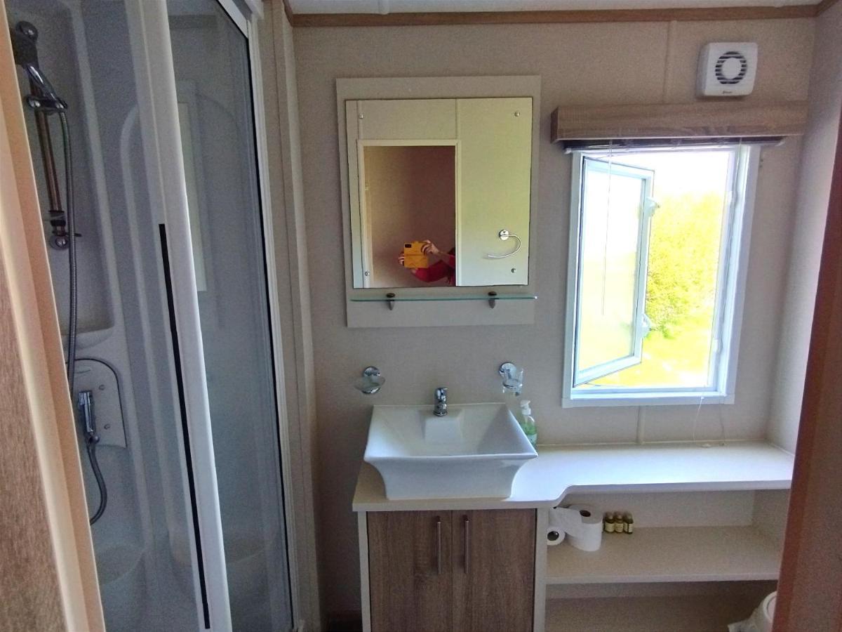 Sand Le Mere Holiday Village Caravan Hire Tunstall  外观 照片