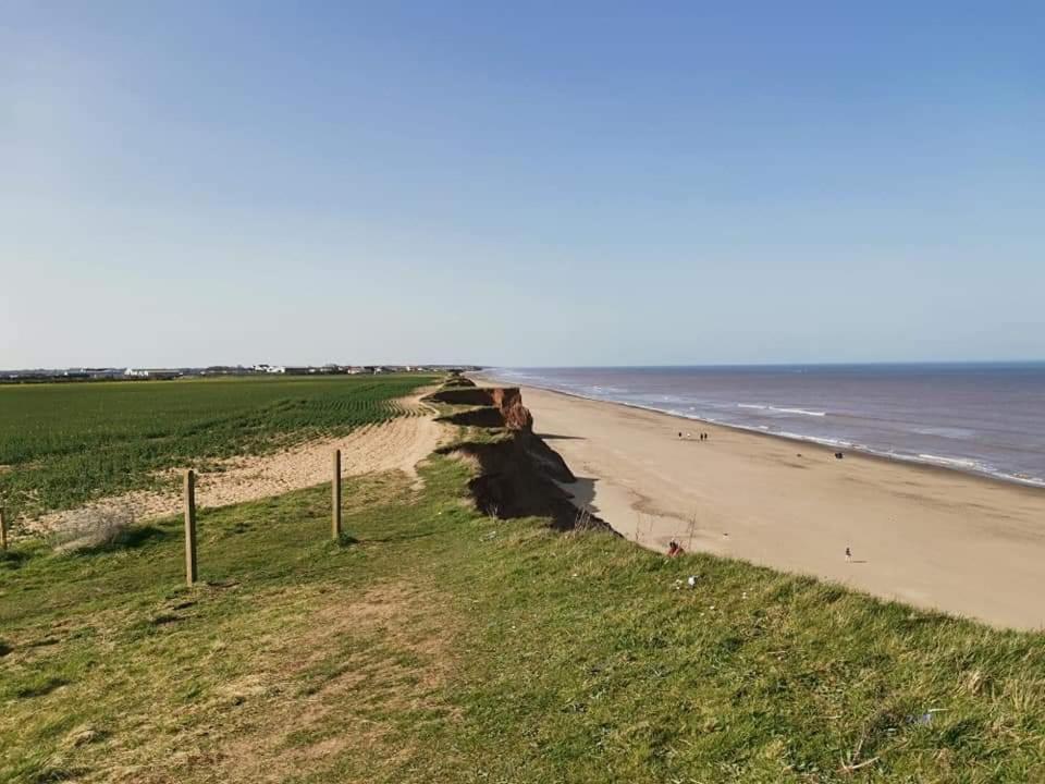 Sand Le Mere Holiday Village Caravan Hire Tunstall  外观 照片